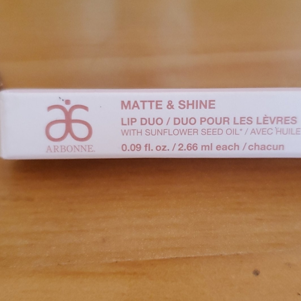 Arbonne matte duo lip gloss
